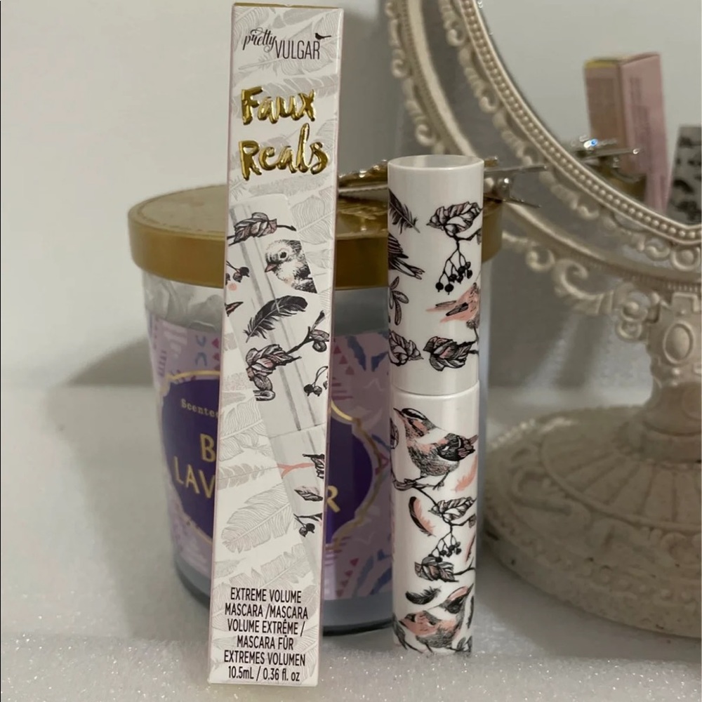 Pretty vulgar mascara